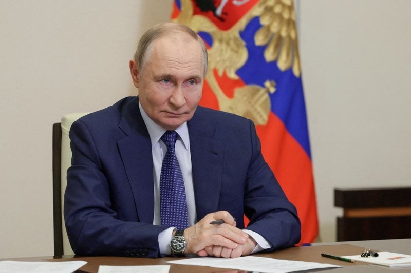 Russia's Putin says he will speak to U.S. President Donald Trump later on Thursday