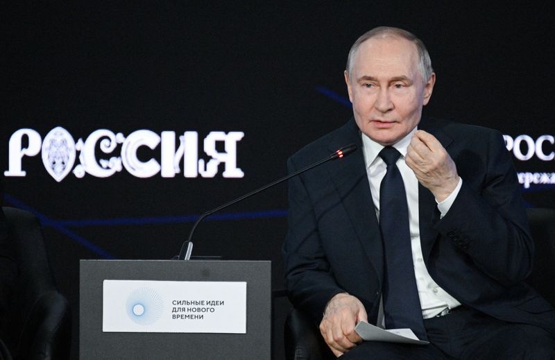 Putin tells Trump he won't back down from goals in Ukraine, Kremlin says