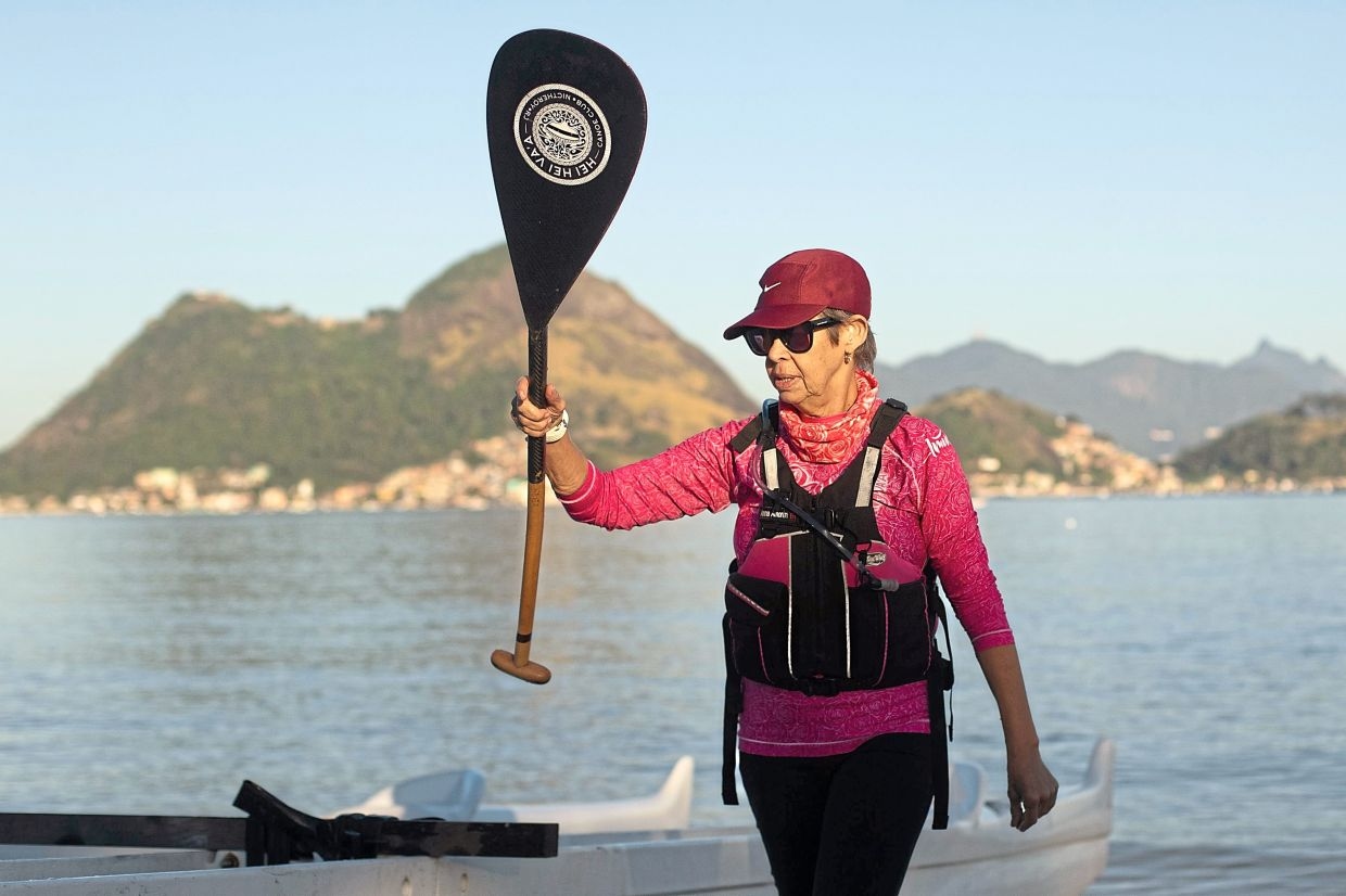 Women battling cancer find new hope thanks to Va'a canoeing