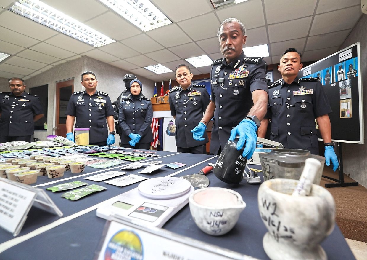 RM1.72mil worth of drugs seized in Johor raids