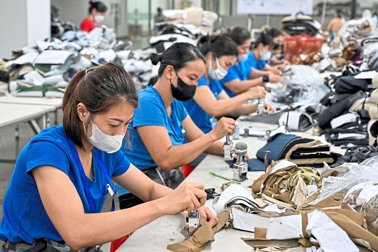 Robust exports buoy second-quarter growth