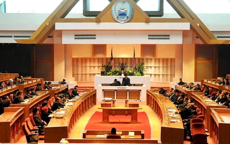 'Ask formally instead of making noise outside': Row erupts in Sabah assembly over mega project