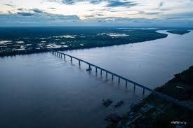 Work on bridge across Mekong River in Cambodia's Kratie province nears completion