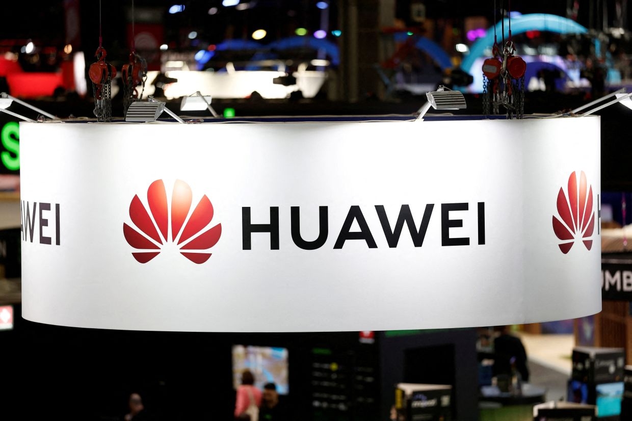 Huawei's AI lab denies that one of its Pangu models copied Alibaba's Qwen