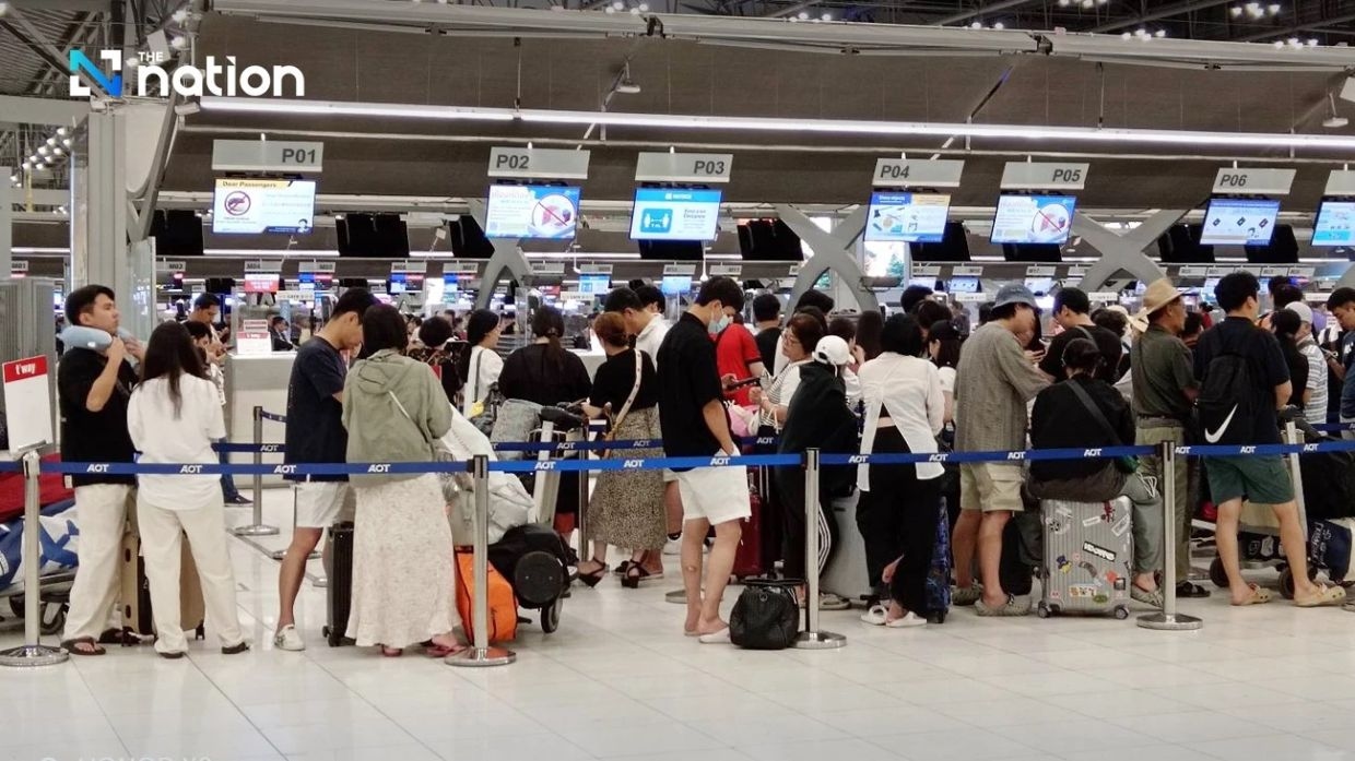 Chinese tourist numbers to Thailand plummet 34%, industry awaits recovery