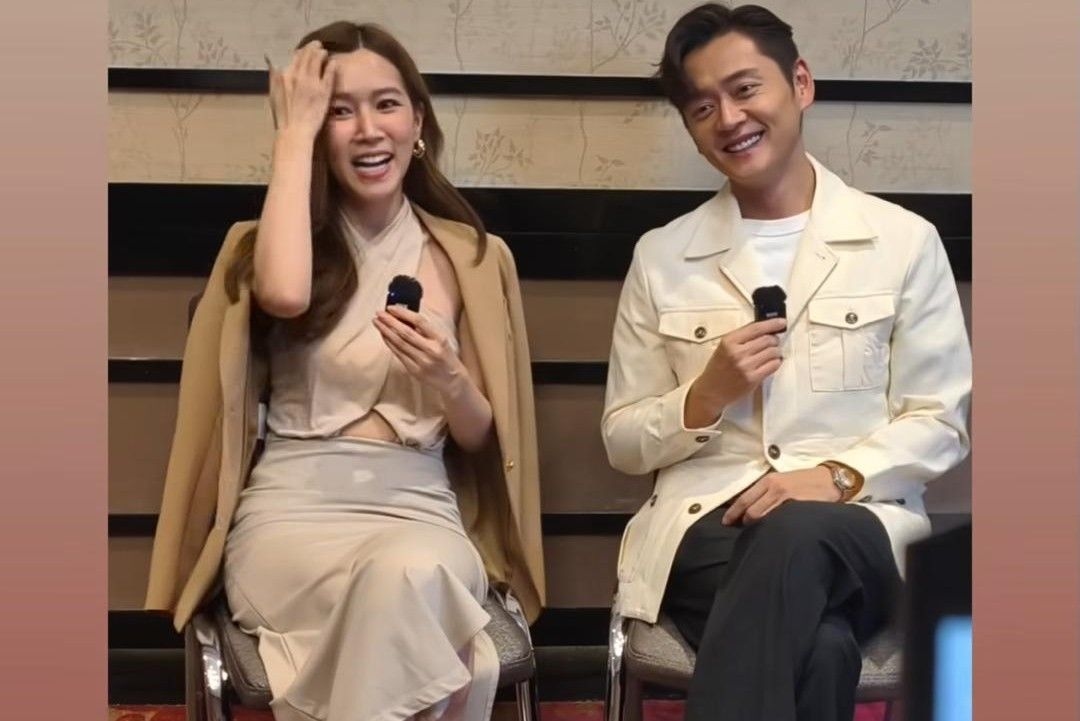Kelly Fu eats 12 durians on 1st trip to Malaysia, while Owen Cheung struggles