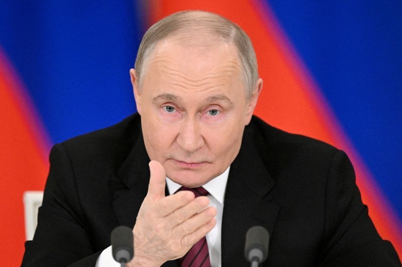 Sacked Russian transport minister found dead in his car with gunshot wound