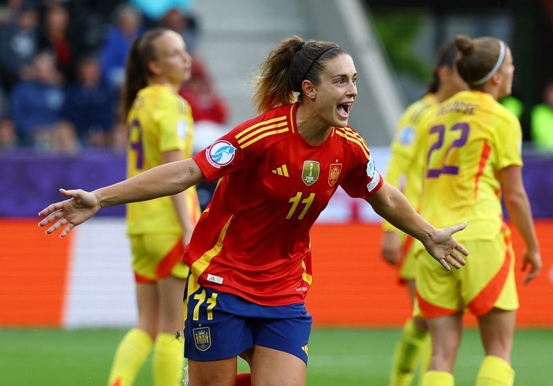 Soccer-Spain sweep aside Belgium 6-2 at Women's Euros
