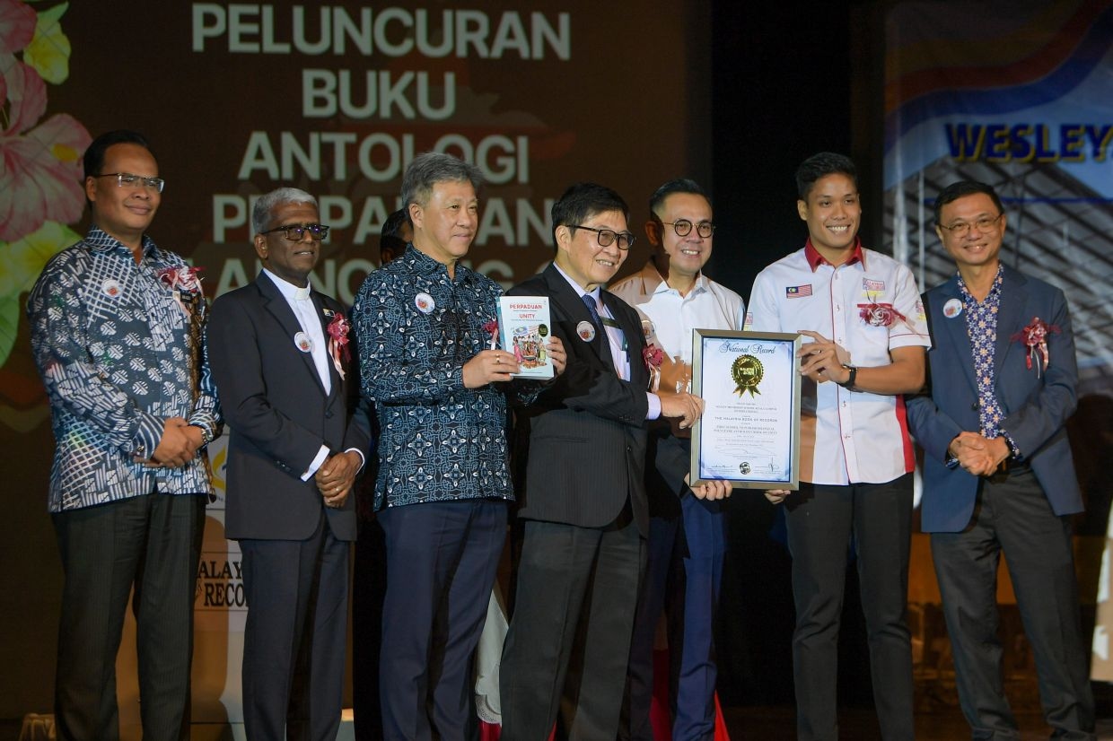 KL school gets into Malaysia Book of Records for publishing unity book