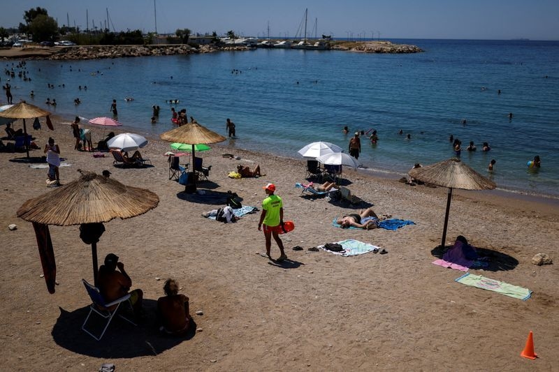 European heatwave caused 2,300 deaths, scientists estimate