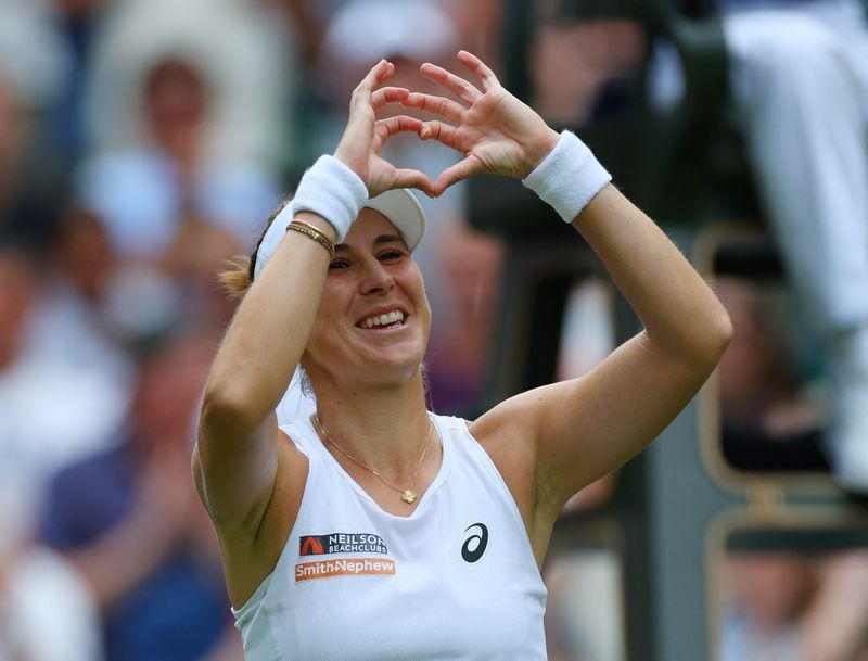 Tennis-Swiss mum Bencic through to her first Wimbledon semis
