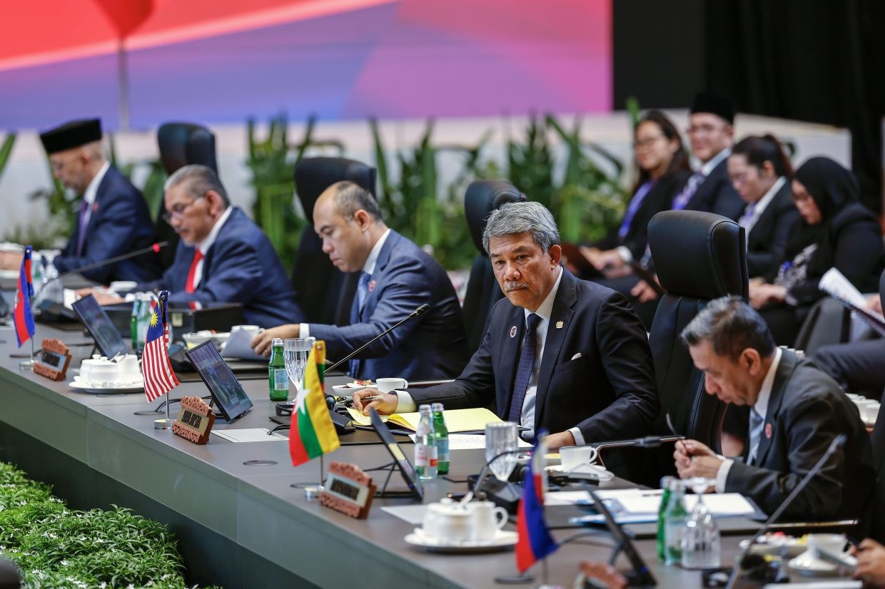Asean and Switzerland must champion dialogue and peace, says Mohamad Hasan