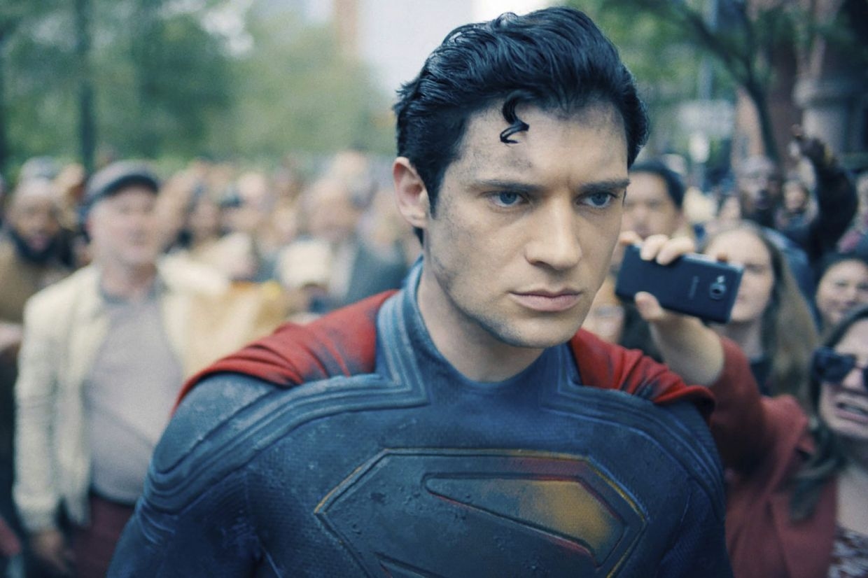 'Superman' returns to screens with 'kindness, flying dogs and space battles'