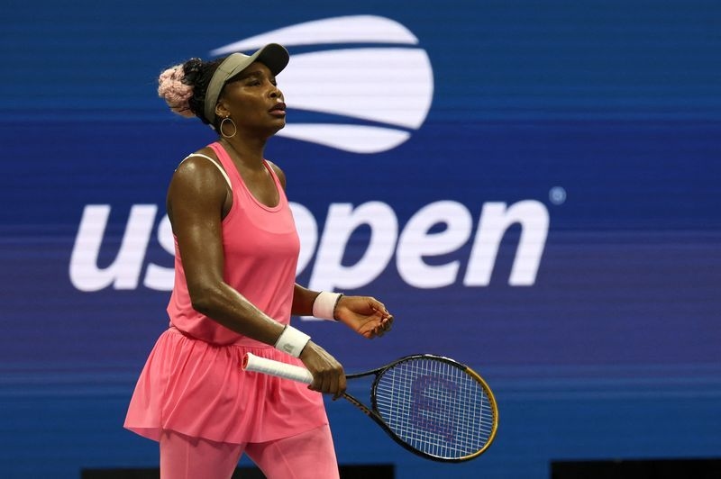 Tennis-Venus Williams to play at Washington Open