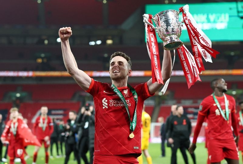 Soccer-Liverpool permanently retire Jota's number 20