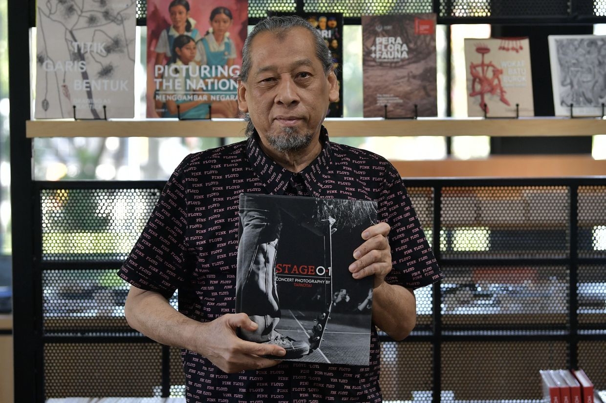 'Stage 0.1' photography book takes rock fans both front stage and backstage