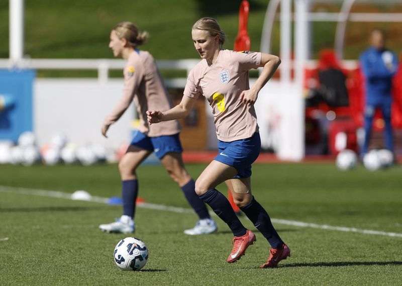 Soccer-England's new forward Beever-Jones eager to contribute at Euro 2025