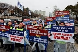 South Korean PM says medical students' decision to return to school a ‘big step forward'