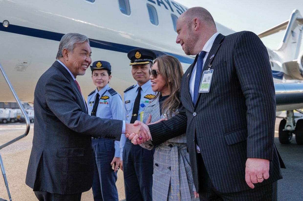 Ahmad Zahid arrives in New Zealand for five-day working visit