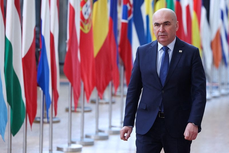 Romanian government survives no confidence vote and pushes tax hikes through