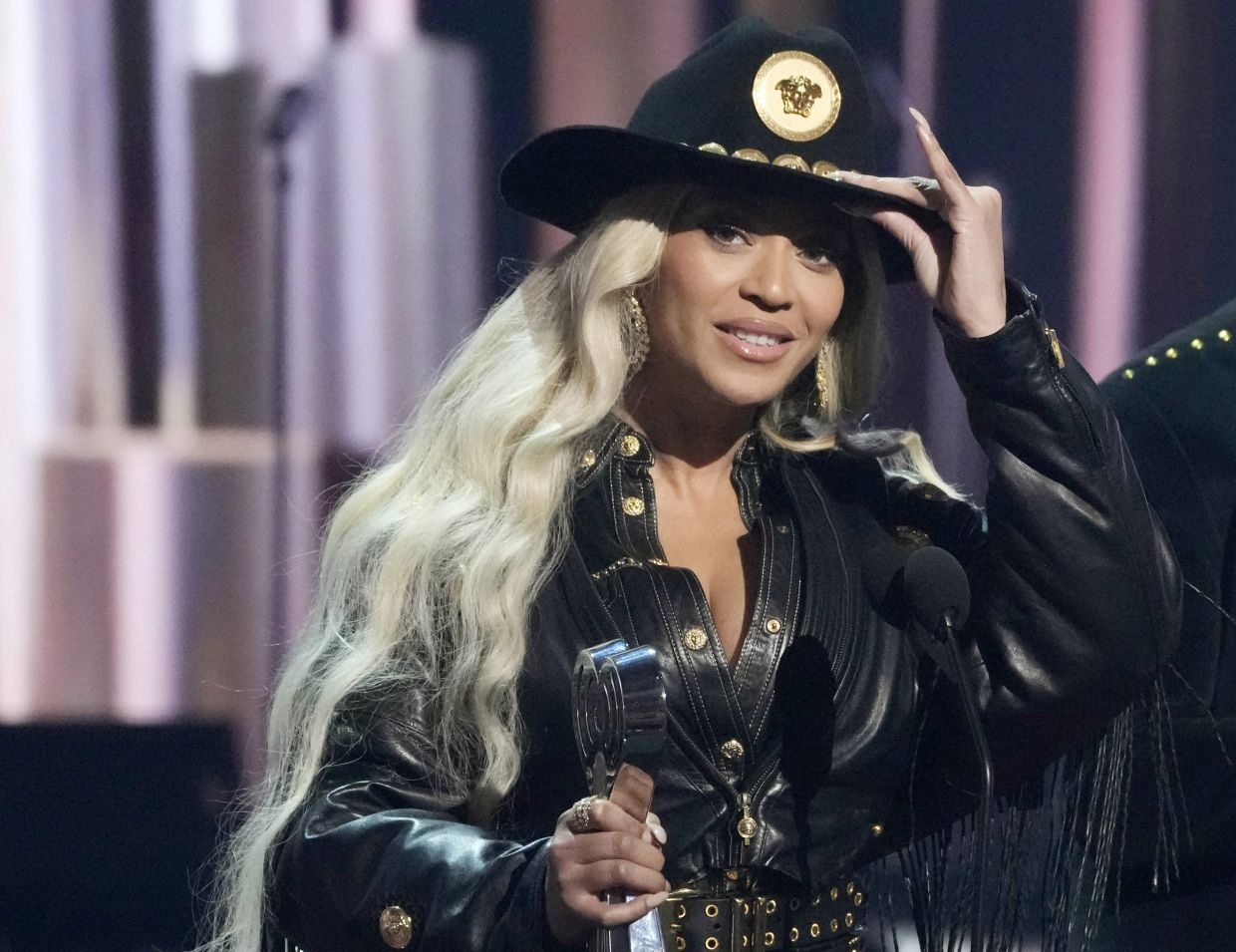 Unreleased Beyonce music stolen from car during her tour in Atlanta