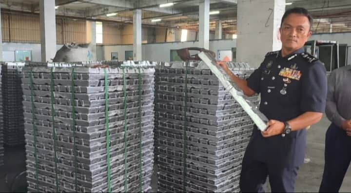 Cops seize illegal e-waste worth RM2.1mil in Melaka