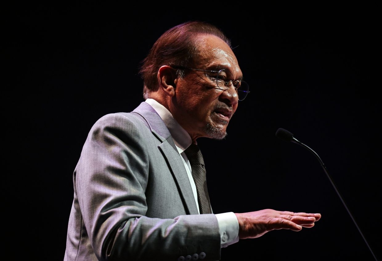 Fighting corruption boosts economic growth, ensures national harmony, says Anwar