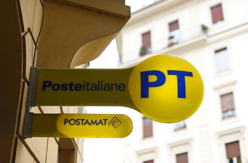 Italy asks Poste, state mint to revive talks over PagoPA deal