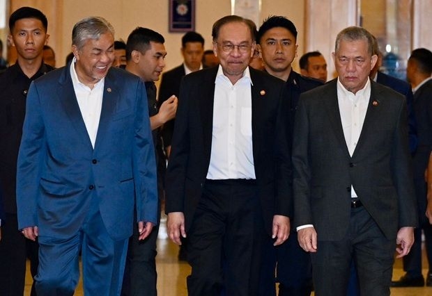 Bring it on, Anwar dares opposition to table no-confidence vote
