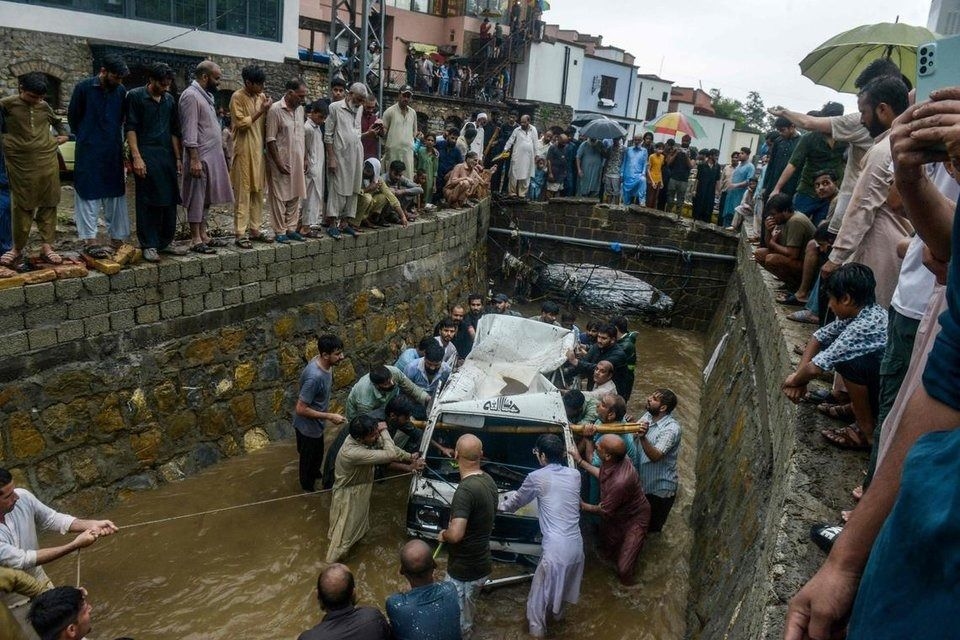 Pakistan braces for more rainfall days after deadly floods