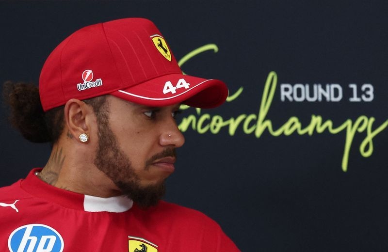 Motor racing-Hamilton in 'big, big push' to speed up Ferrari