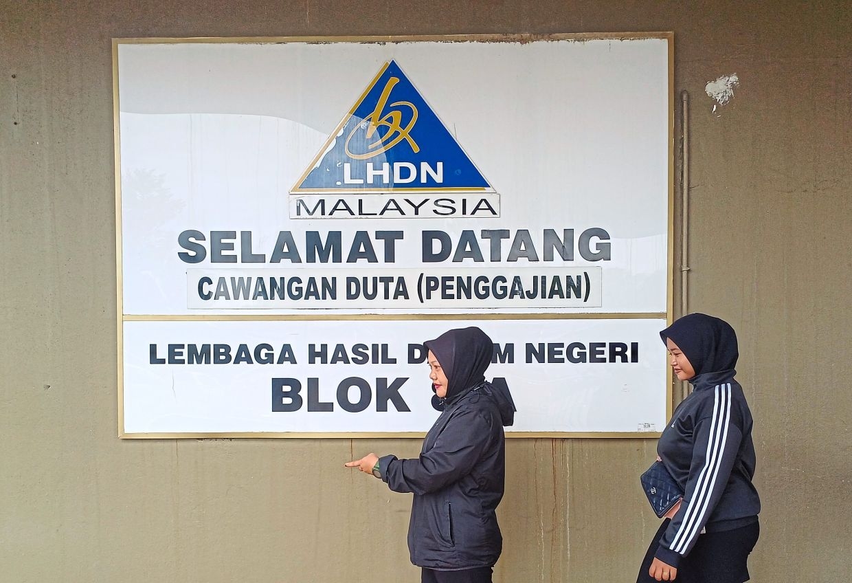 No plans to review tax relief for insurance policies