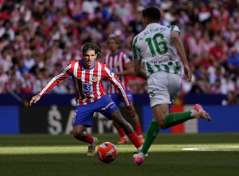 Soccer-Argentine De Paul joins Inter Miami from Atletico