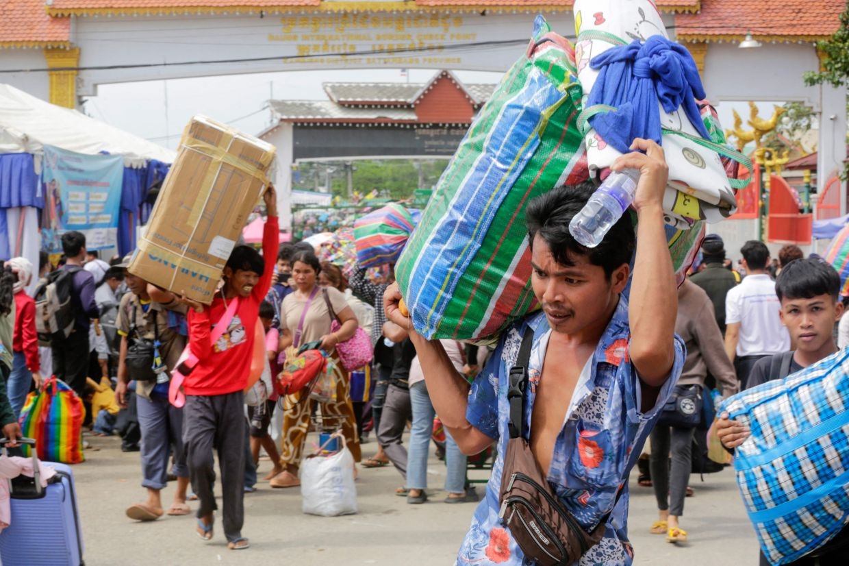 Cambodian and Thai leaders hold ceasefire talks in Malaysia as border violence enters fifth day