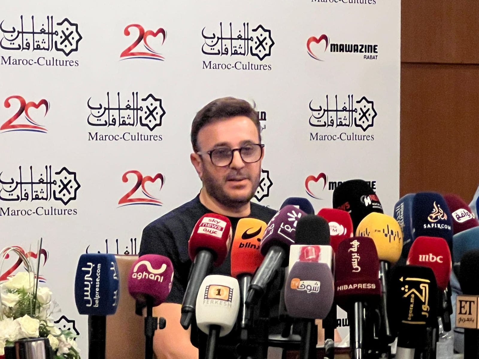 صابر الرباعي يرد على الجدل حول هند صبري: "زوجها و أولادها مصريين .. وكلنا مع القضية الفلسطينية"