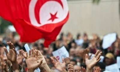 أمام ارتفاع وتيرة الإضرابات وتزايد الضغوطات: الحكومة في مواجهة المطالب النقابية "المتصاعدة" وسط صعوبات في التفاوض
