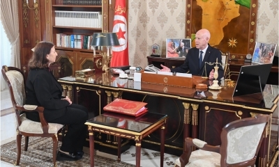 تشكل مخاطر على ميزانية الدولة وتسبب تشوهات واختلالات : رئيس الجمهورية يدعو إلى إعادة هيكلة المؤسّسات والمنشآت العمومية