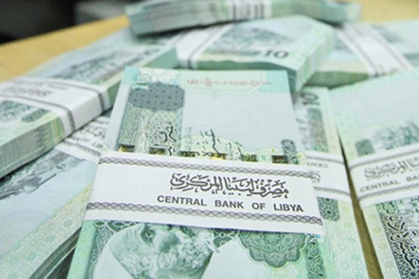 7.89 دنانير للدولار سعر الصرف الموازي في ليبيا بفارق 21% عن السعر الرسمي