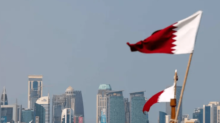 Iran launches missiles at US bases in Qatar