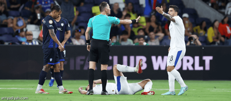 بذكريات باتشوكا.. ماكيلي يضبط الهلال وفلومينينسي