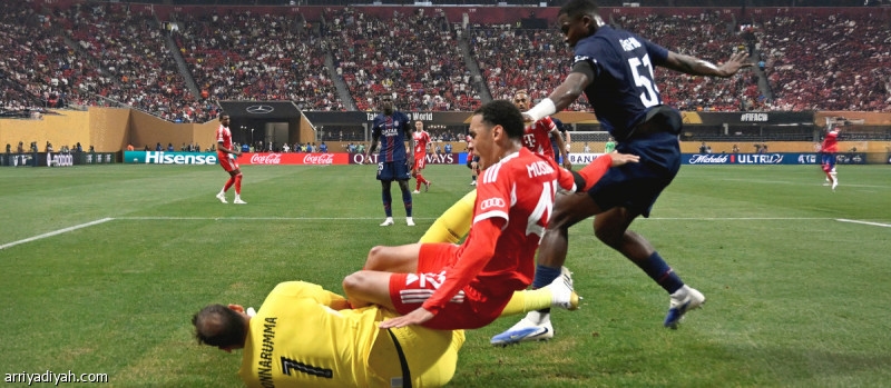 إصابة موسيالا.. من صدمة إلى تراشق بين نوير وكورتوا
