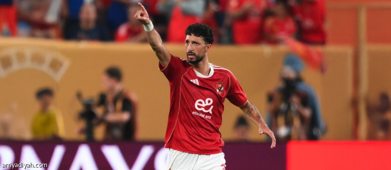 الأهلي يرفض عرضين ويعلن استمرار أبو علي