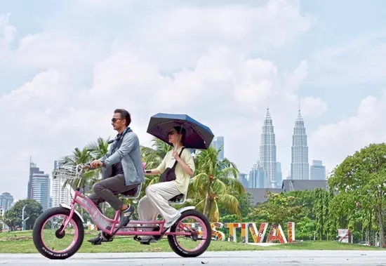Malaysian city folk turn to masks and air purifiers