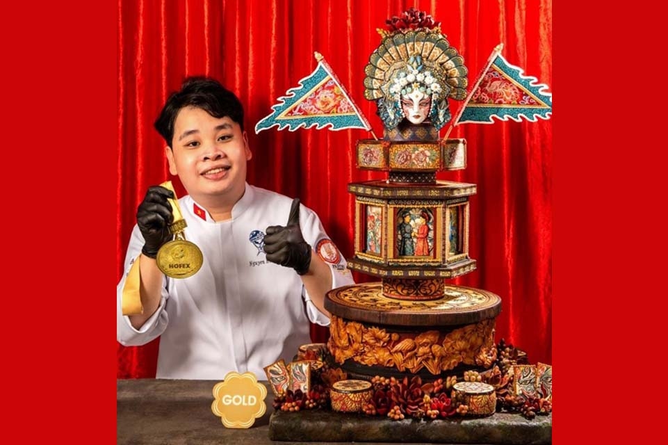 Vietnamese cake artist takes traditional culture to international stage