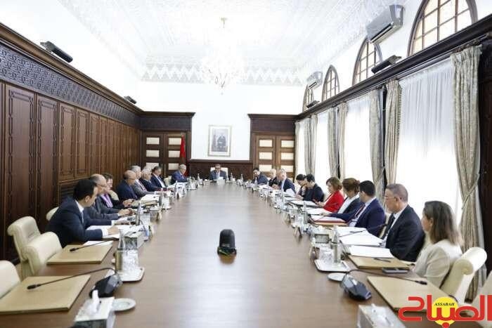 وزراء بدون كتاب عامين