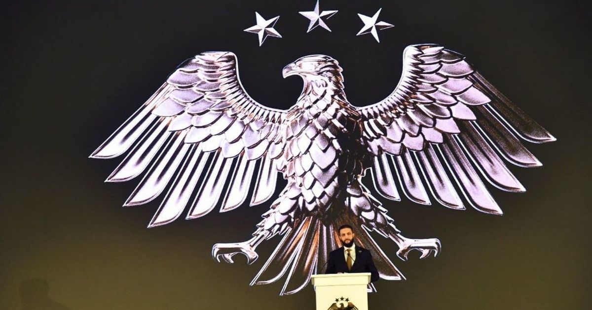 سوريا تغيّر شعار الدولة.. والشرع: بلادنا لا تقبل التقسيم