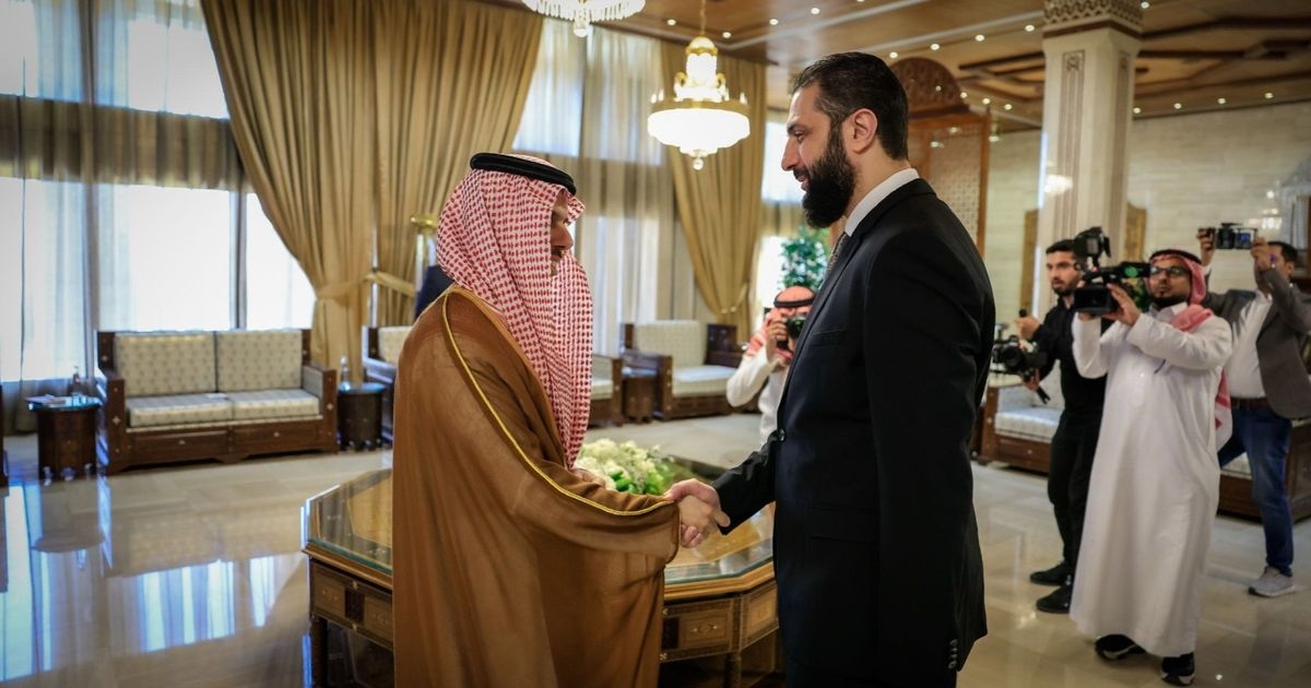 من السياسة للأمن.. دعم سعودي شامل لبناء سوريا ما بعد الثورة