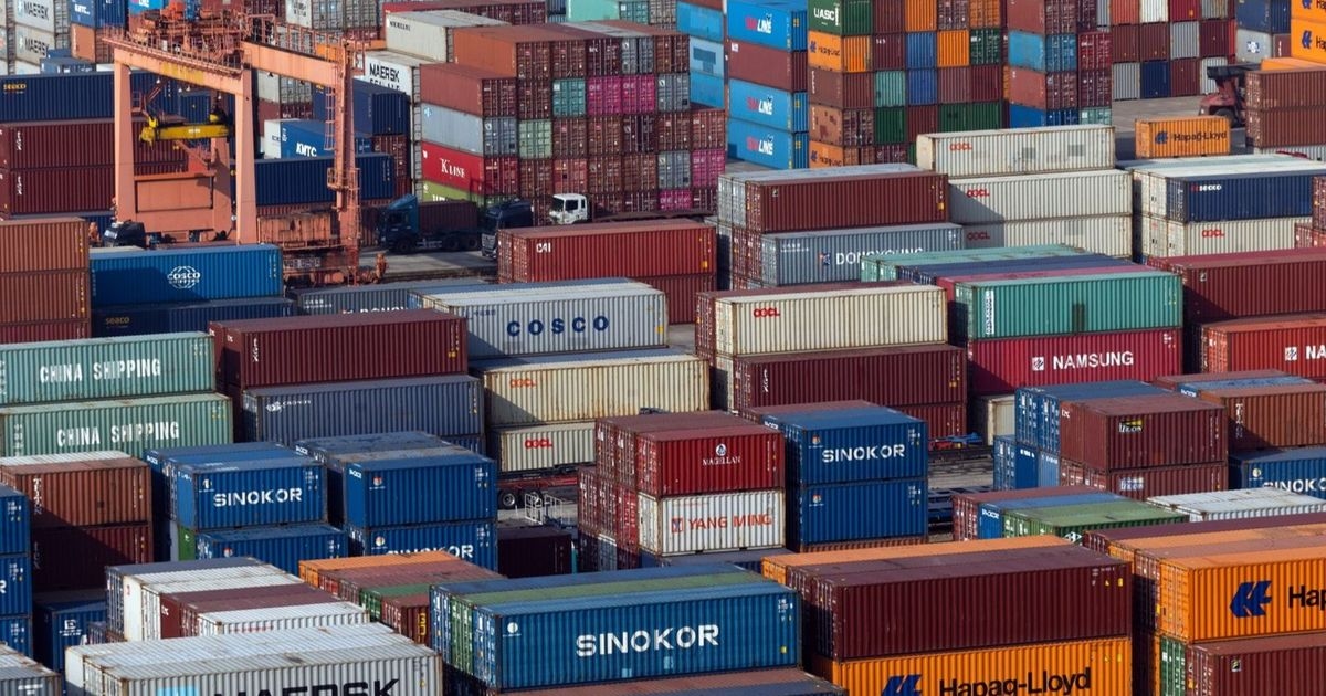 ترمب يفرض رسوماً جمركية على بضائع المكسيك والاتحاد الأوروبي بنسبة 30%