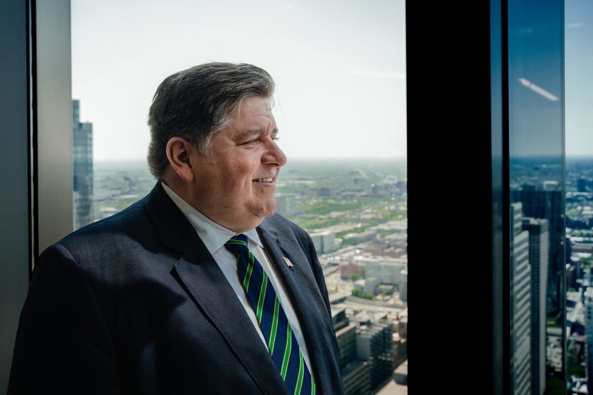 Pritzker Seeks Third Illinois Term With Eye Also on White House