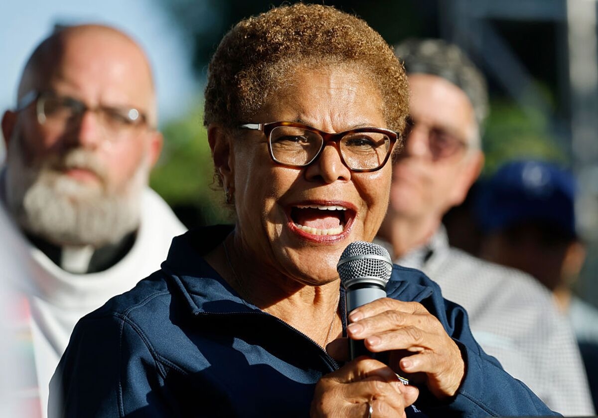 Karen Bass' Response to ICE Is a Model for Democratic Mayors